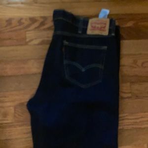 Livi dark 541 Jeans.